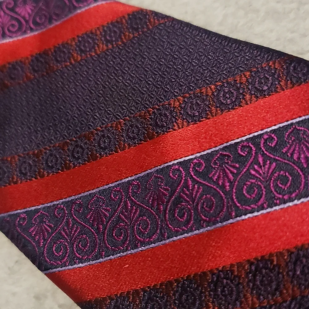 Ferrell Reed silk Necktie - Picture 2 of 7